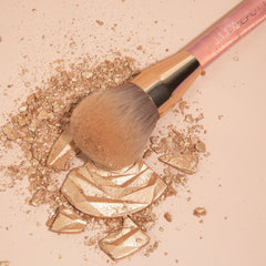 N.Y.M.P.H. Highlighting Powder Brush